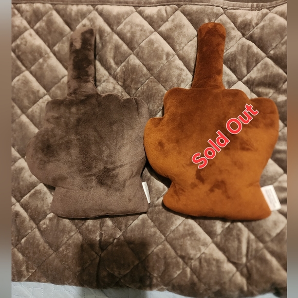 1 Middle Finger Emoji Plush - Emoticon pillow -Only Dark Brown left - Picture 2 of 3